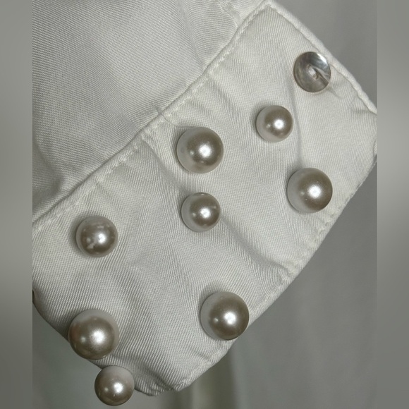 Zara Lyocell Pearl Cuff Button-Down Shirt - Classic Elegance - Picture 7 of 10